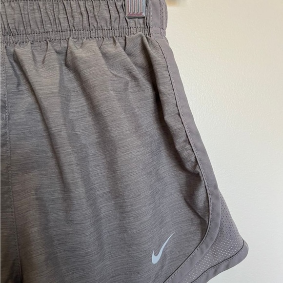 Nike Dri-Fit shorts - Picture 2 of 3